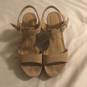 Tan wedges size 7